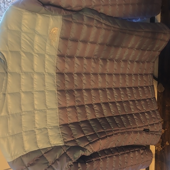 North Face Quilted Puffer - Picture 5 of 6